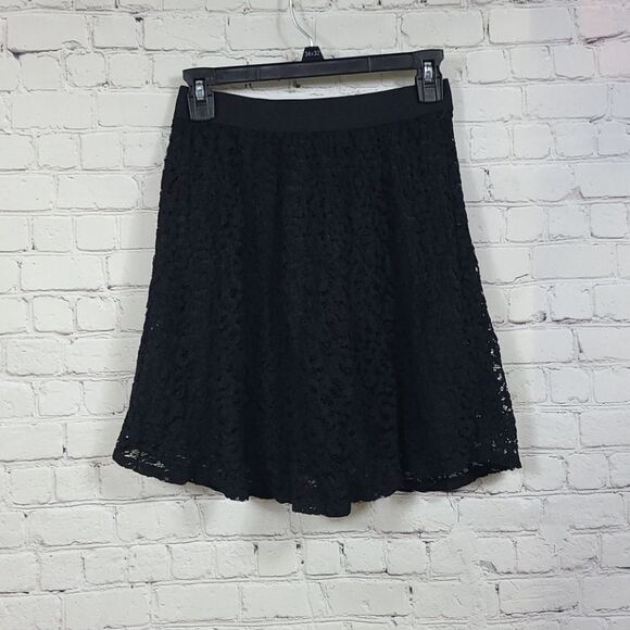 LC Lauren Conrad Boho Chic Soft Black Lace Overlay Swing Lined Skirt XS - Picture 4 of 9